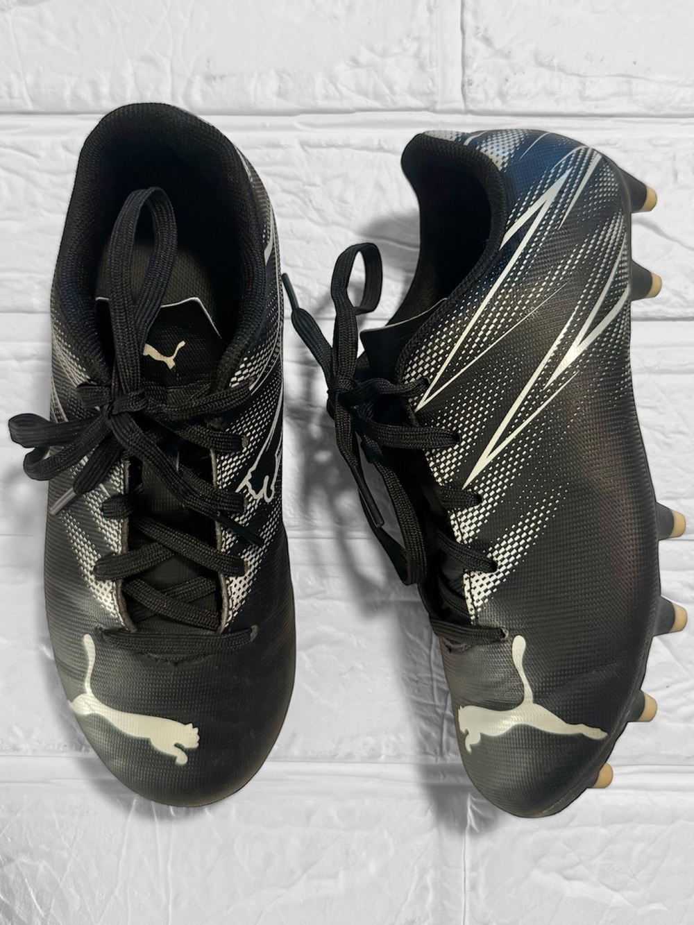 Puma Black and White Kids Soccer Cleats Size US 13
